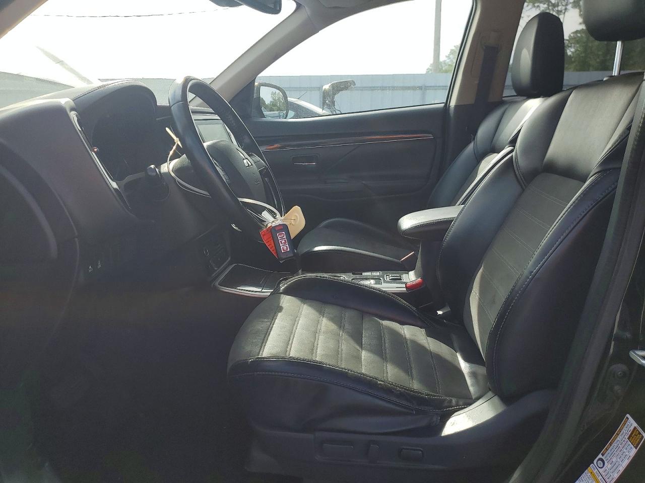 Mitsubishi Outlander Se
