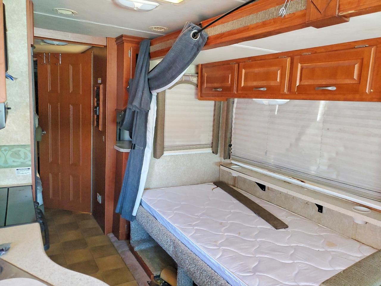 Four Winns Motorhome