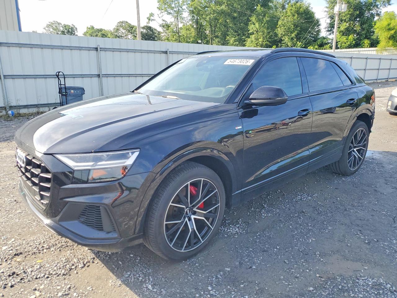 Salvage Audi Q8 Image