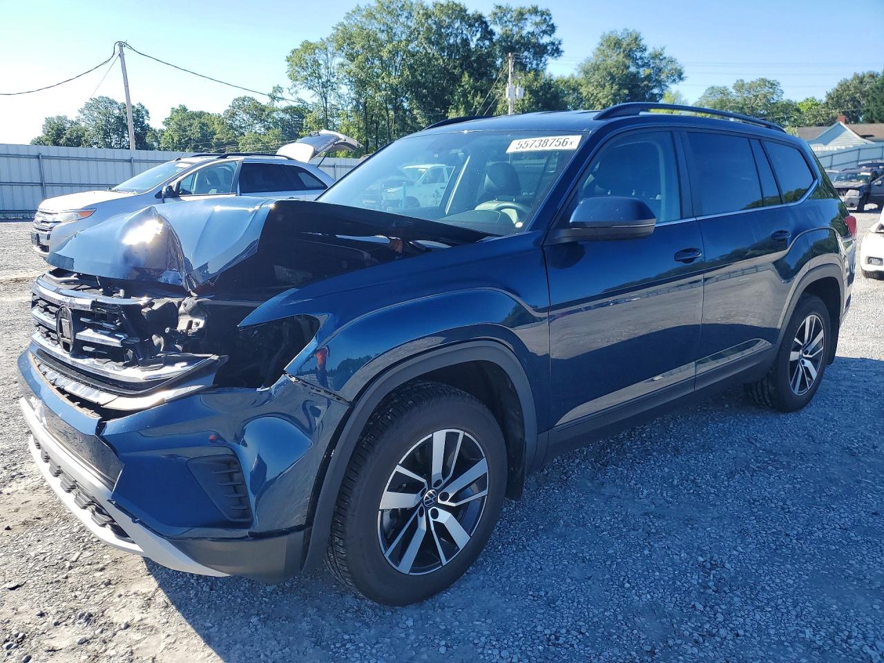 Salvage Volkswagen Atlas Image