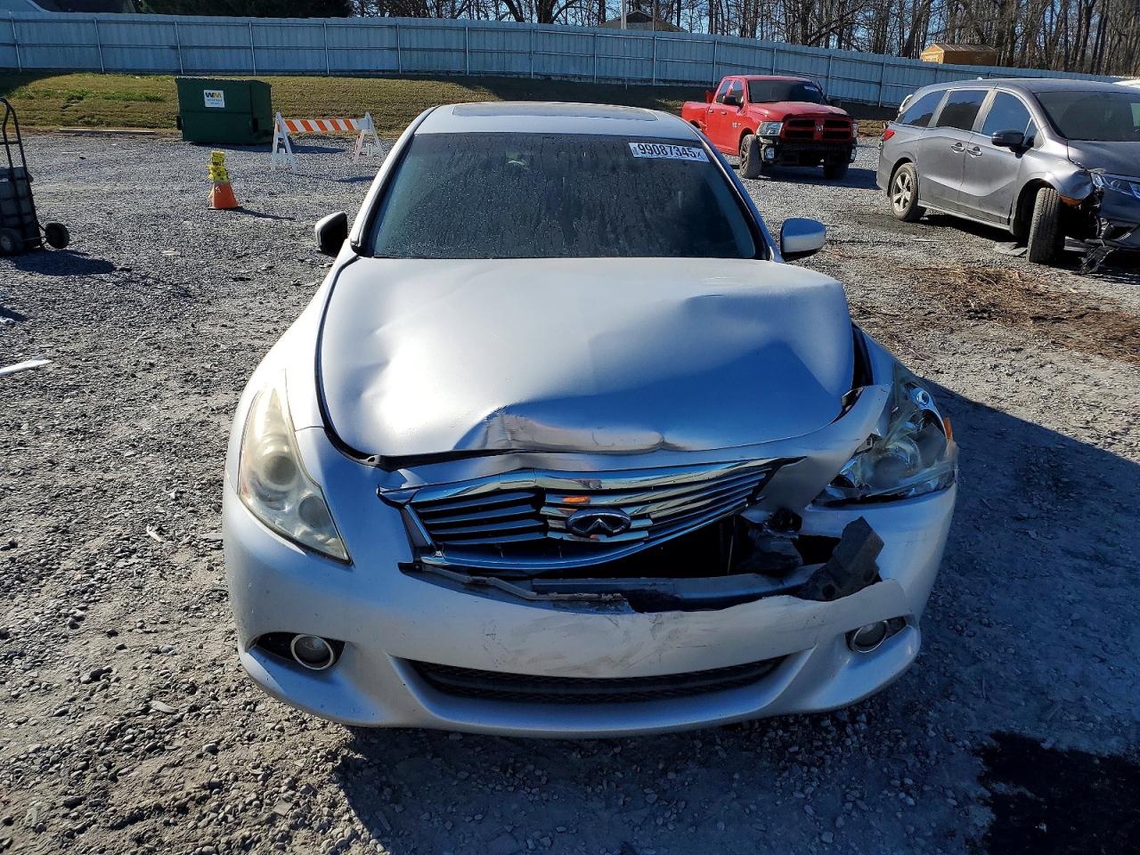 INFINITI G37 Base