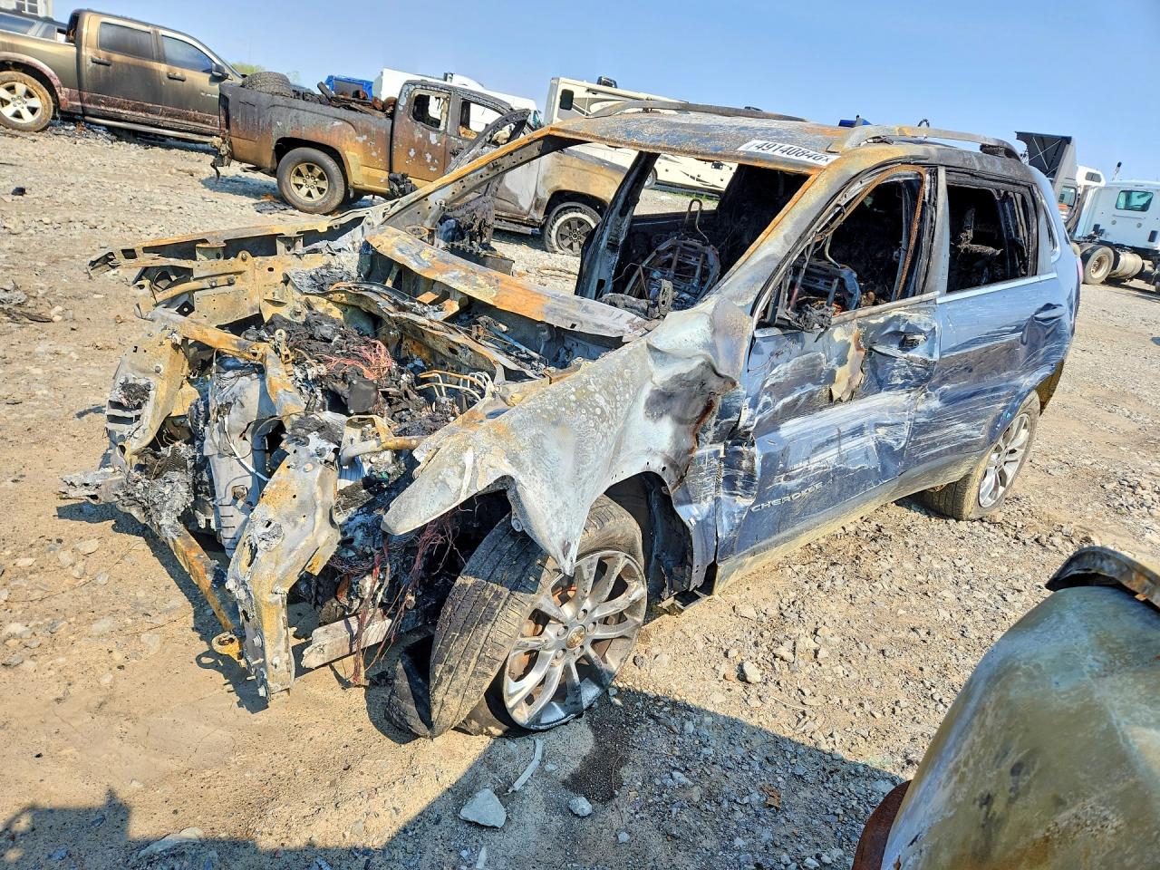 Salvage Jeep Cherokee Image