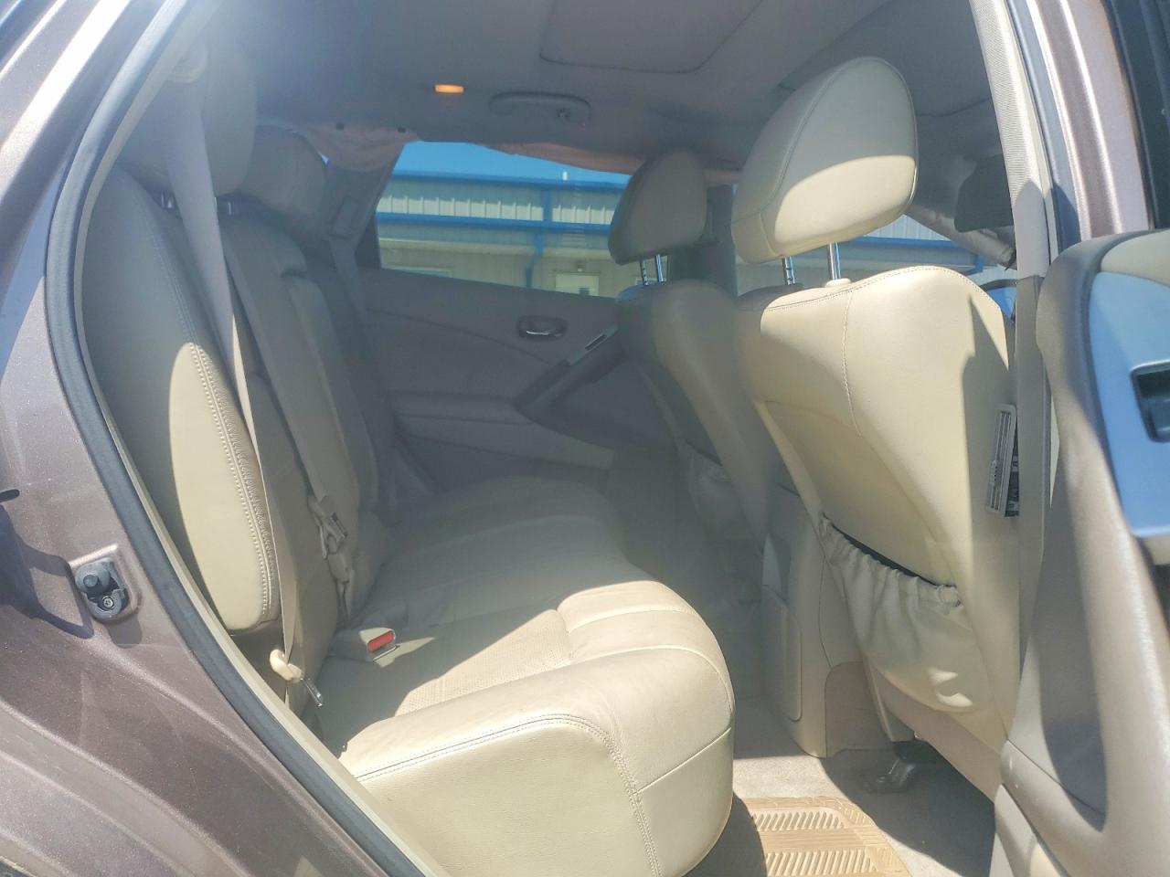 Nissan Murano S