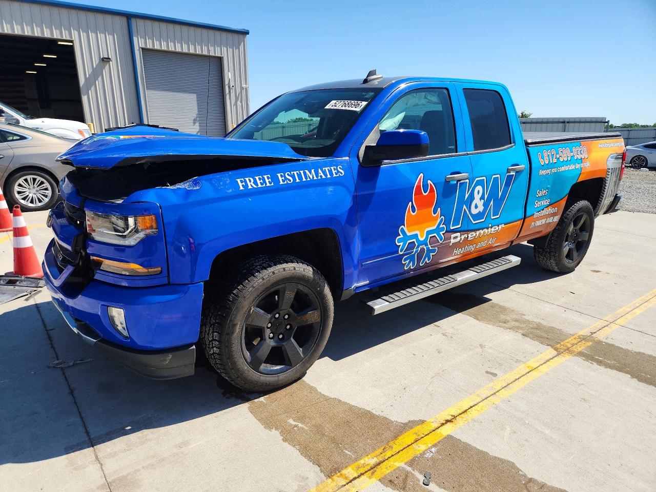 Salvage Chevrolet Silverado Image