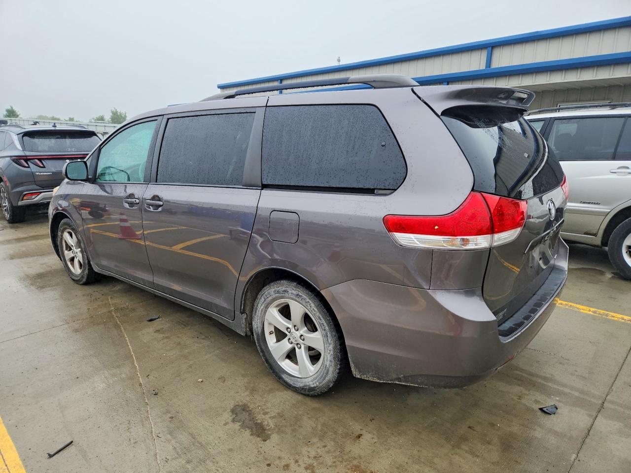 Toyota Sienna Le