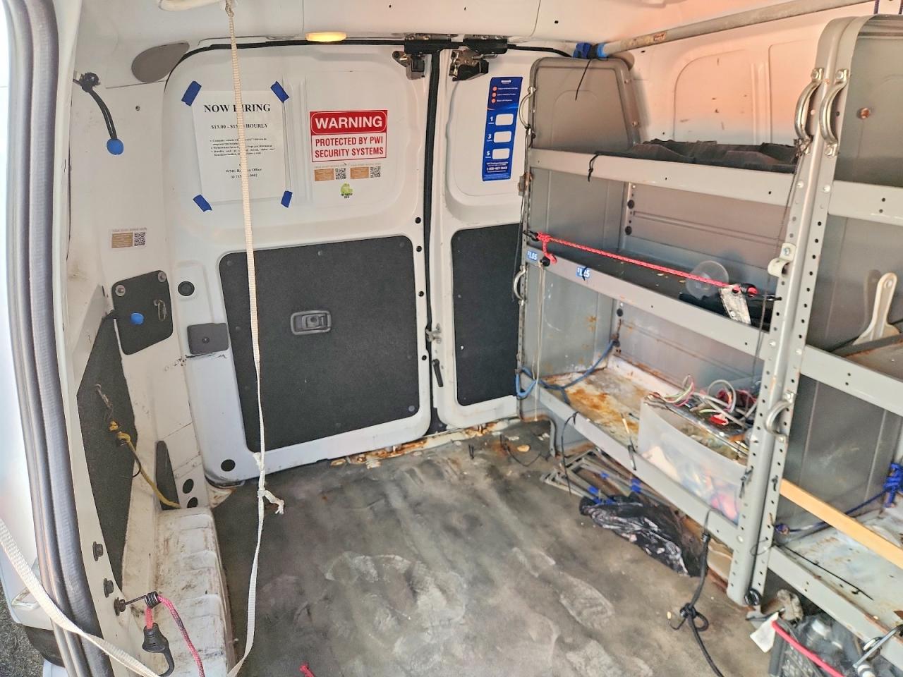 Nissan Nv S