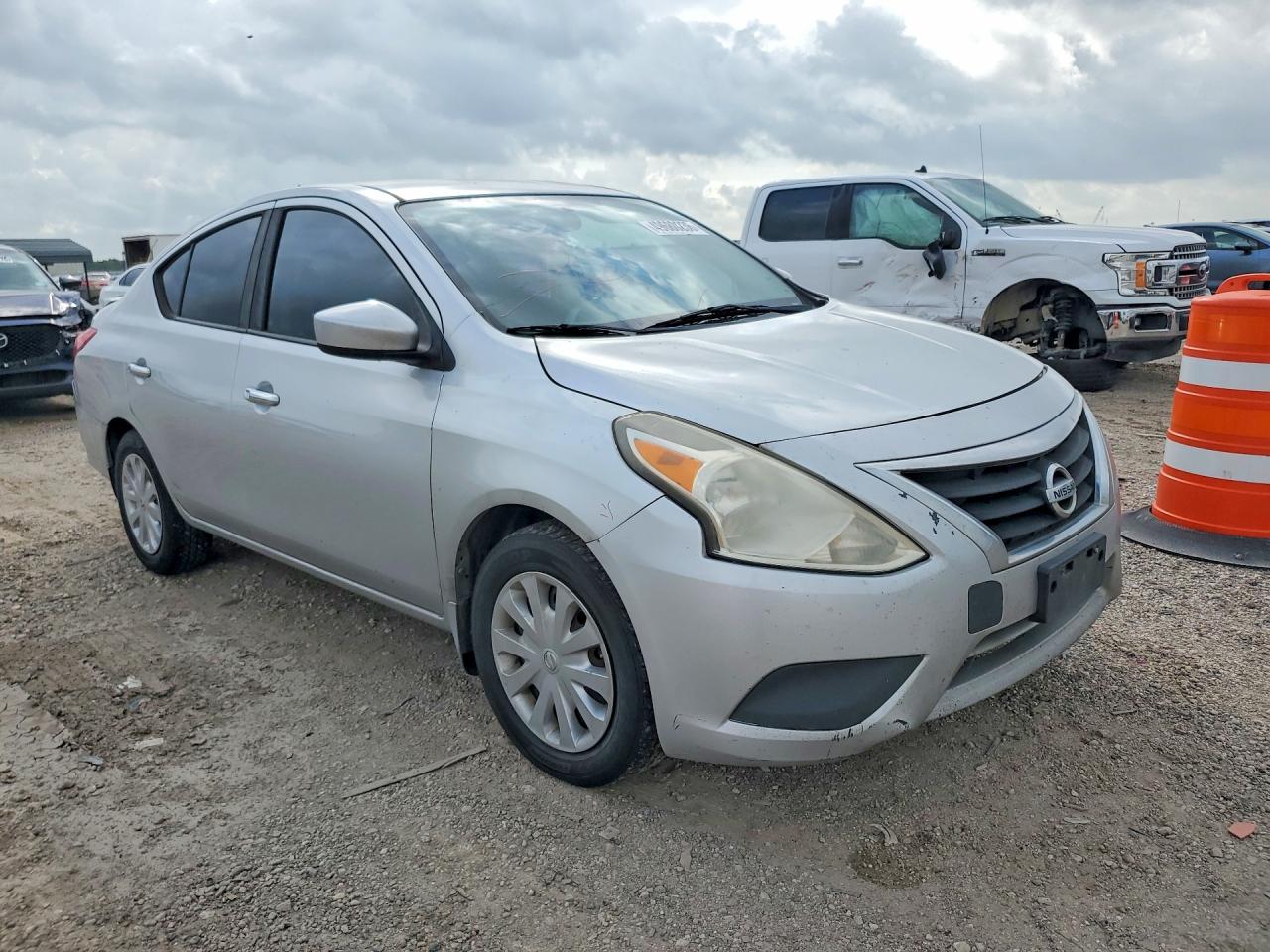 Nissan Versa 1.6 Sv