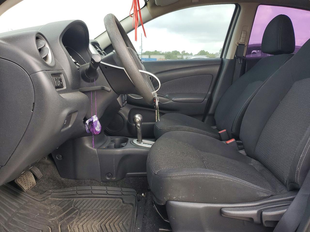 Nissan Versa 1.6 Sv