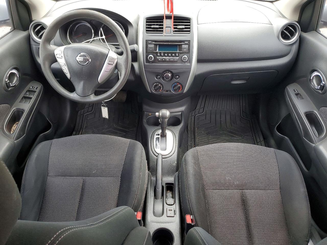 Nissan Versa 1.6 Sv