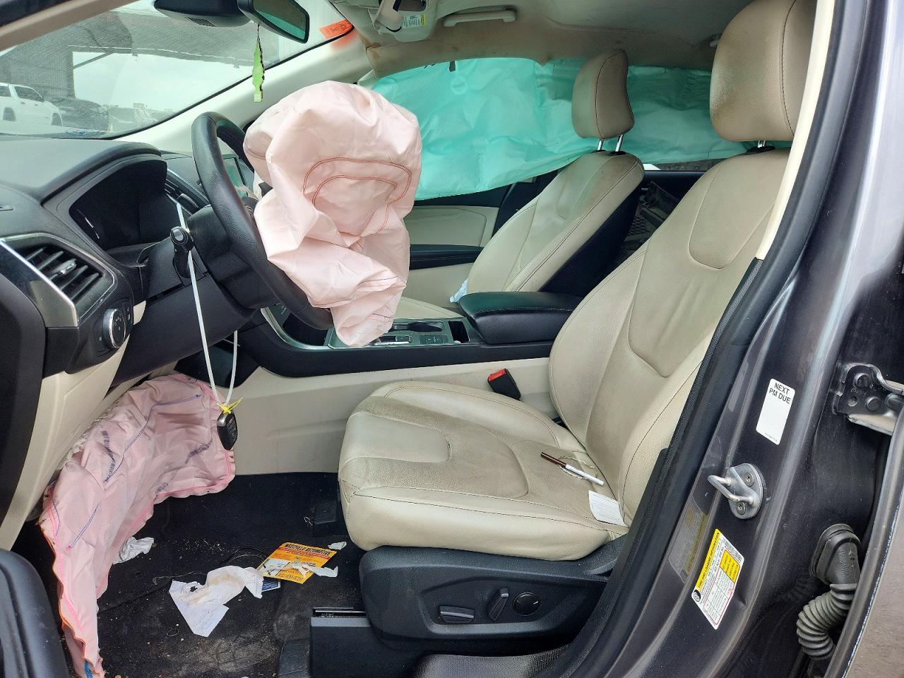 Ford Edge Titanium