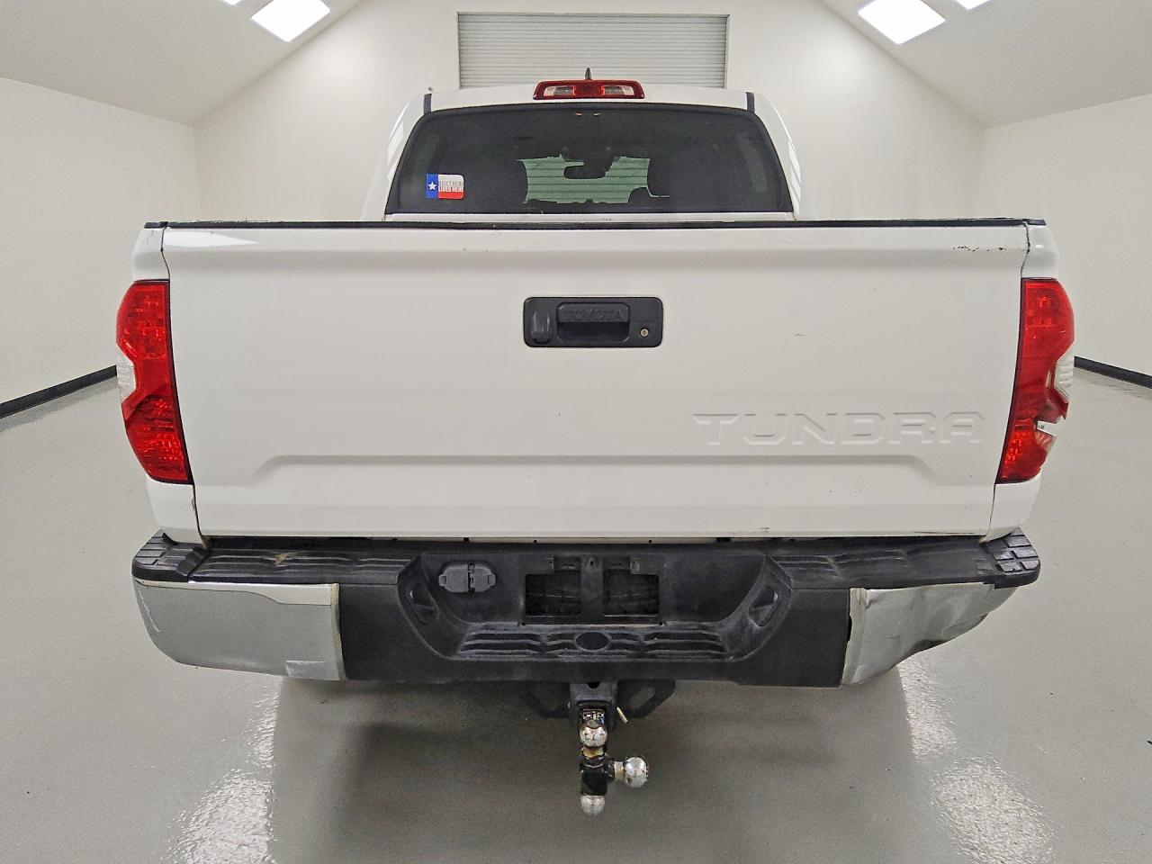 Toyota Tundra Crewmax Sr5