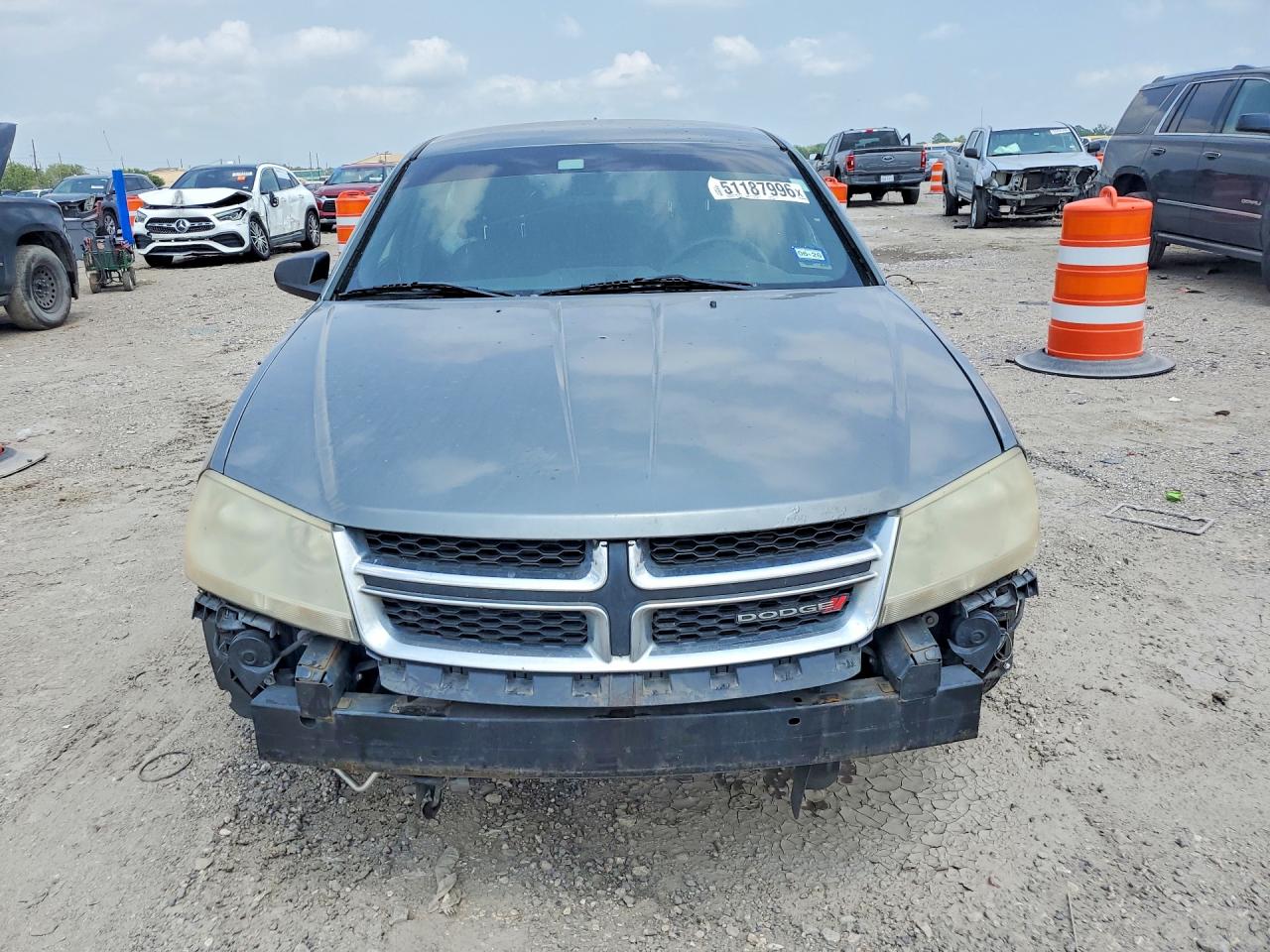 Dodge Avenger Se