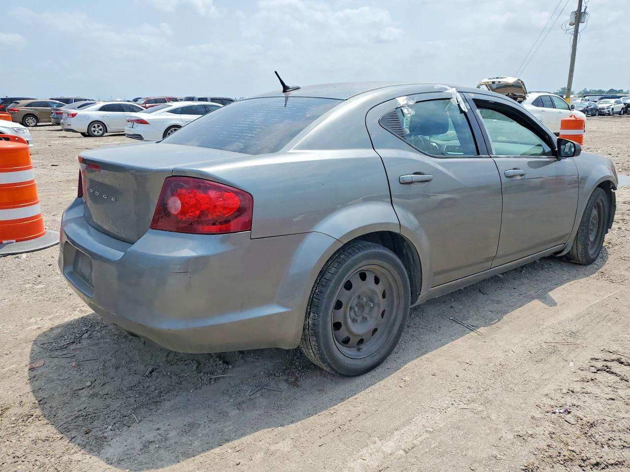 Dodge Avenger Se
