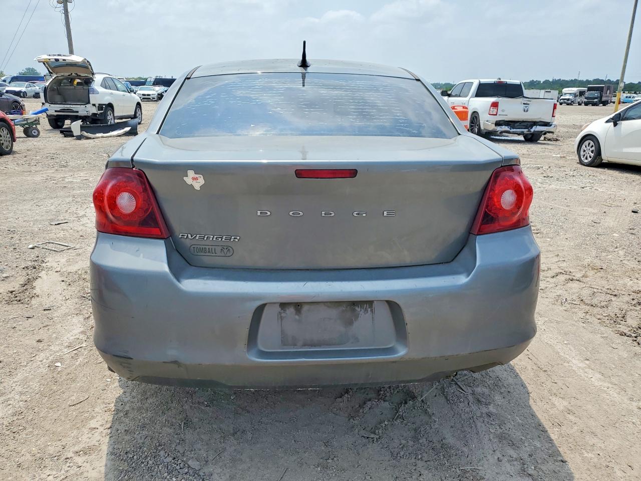Dodge Avenger Se
