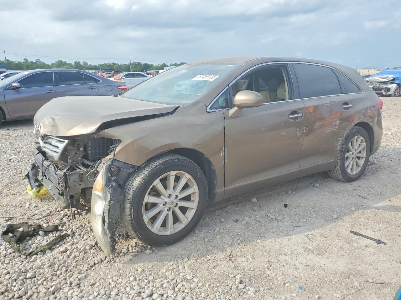 Salvage Toyota Venza Fwd Image