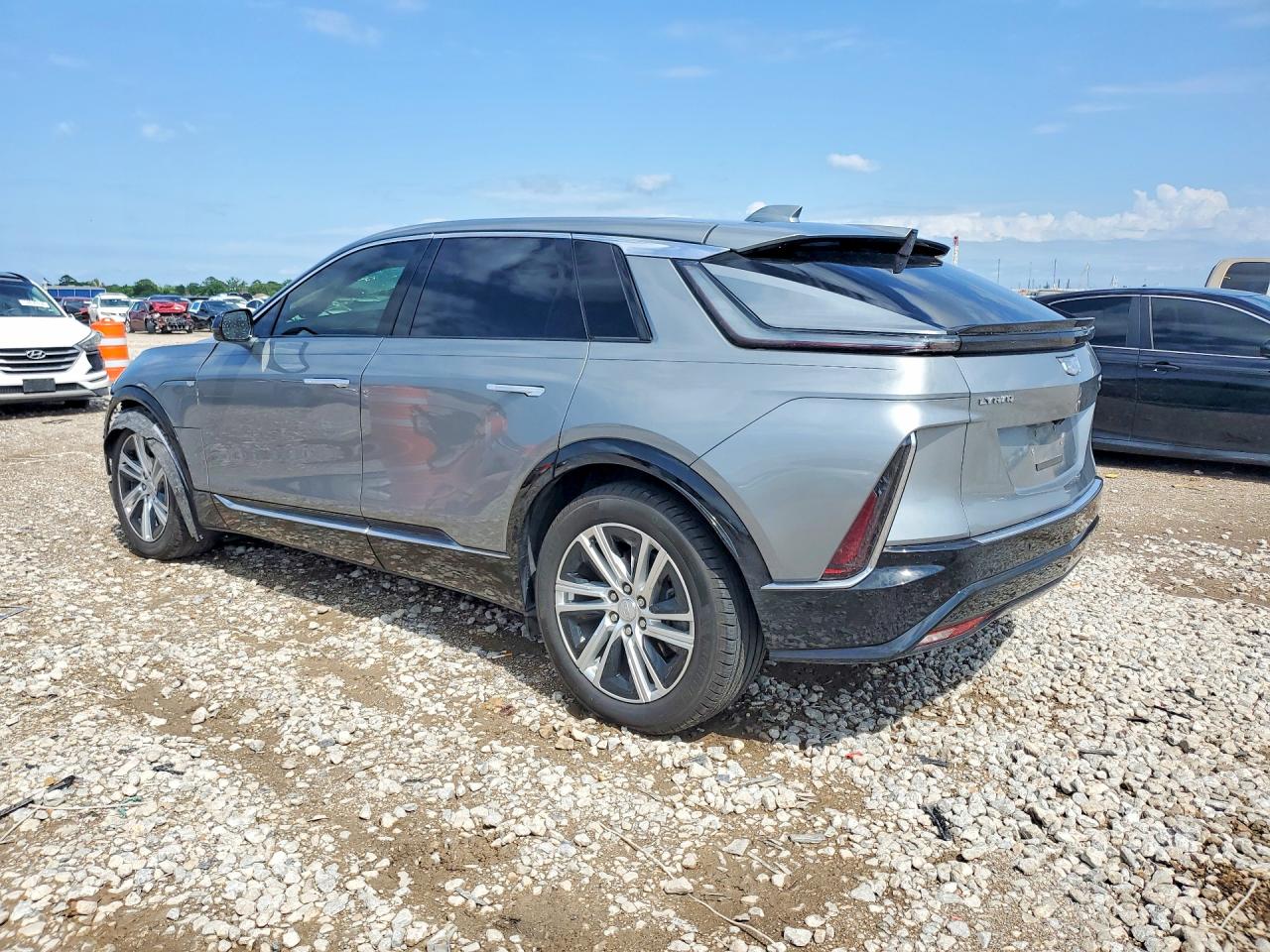 Cadillac Lyriq Tech Tech