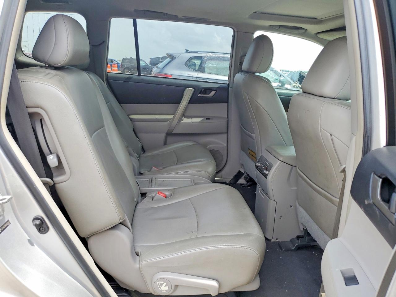 Toyota Highlander Se
