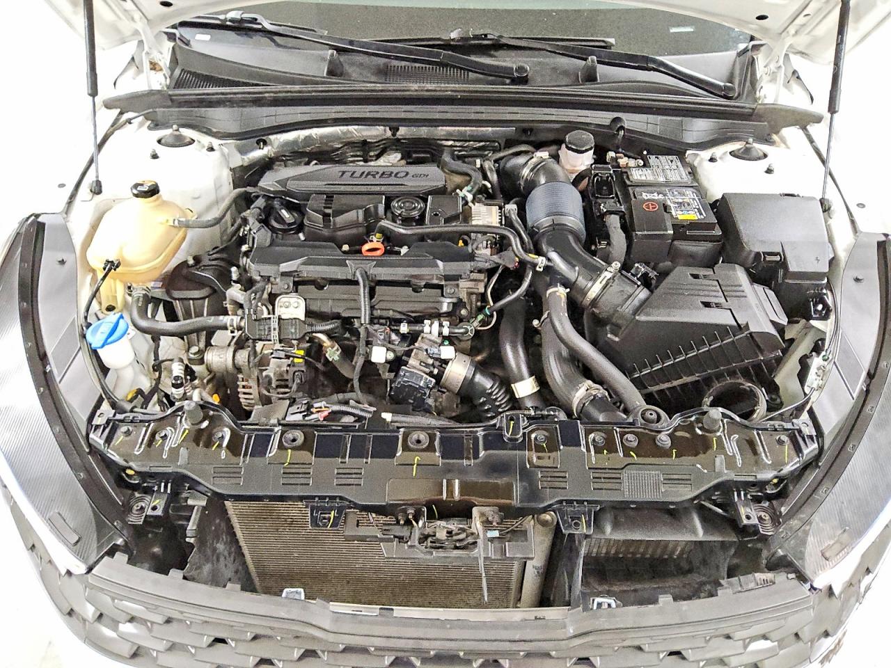 Kia K5 Lxs
