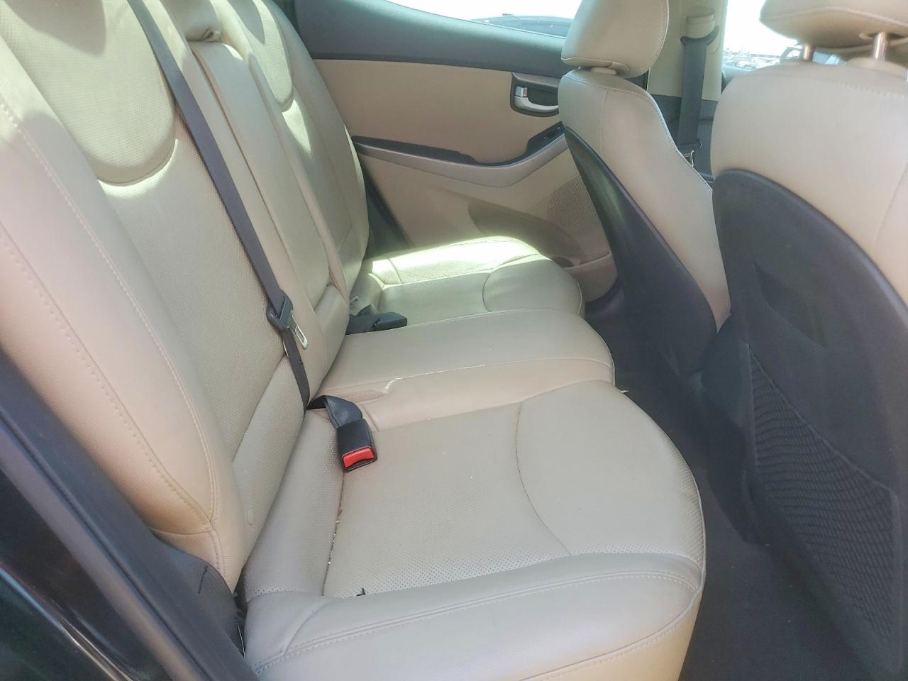 Hyundai ELANTRA Limited