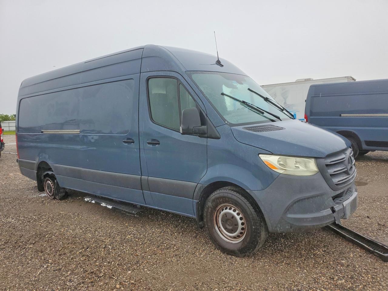 Mercedes-Benz Sprinter 2500