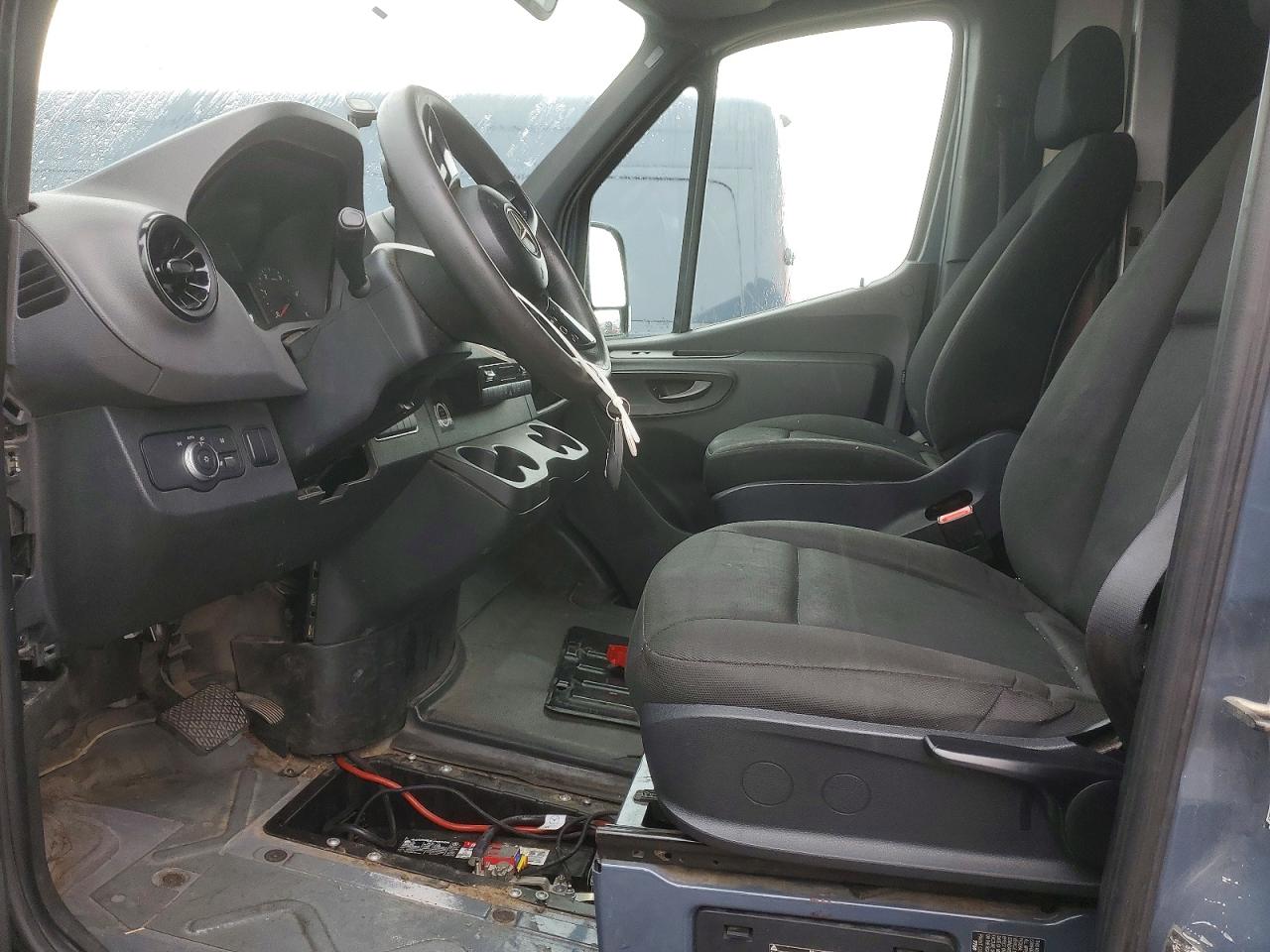 Mercedes-Benz Sprinter 2500