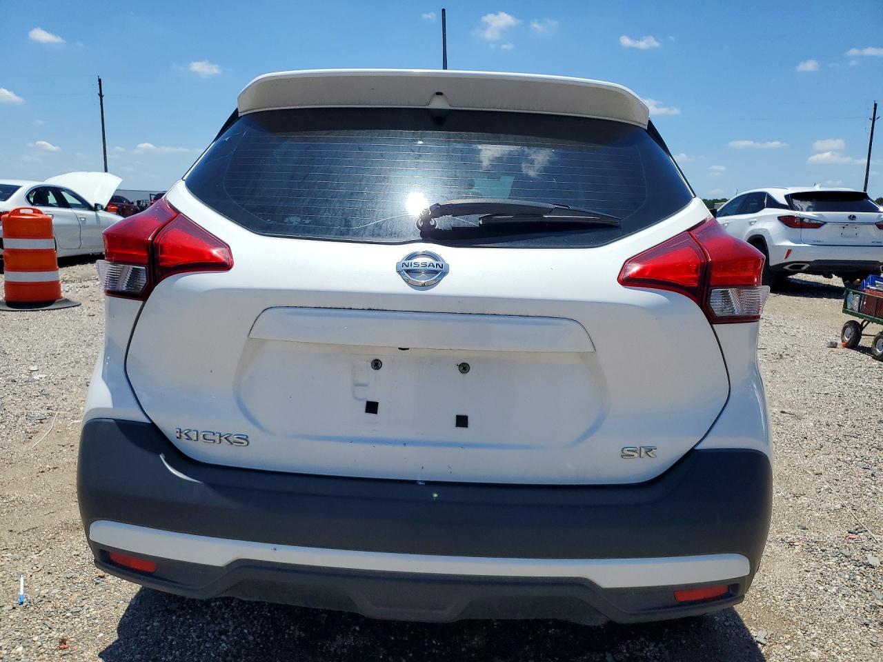 Nissan Kicks Sr