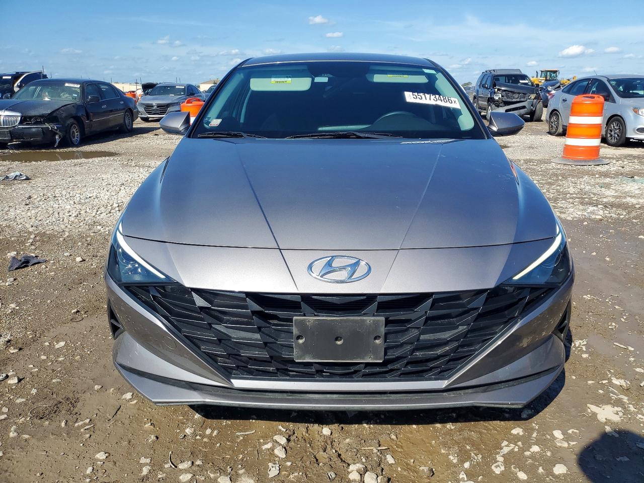 Hyundai ELANTRA Sel