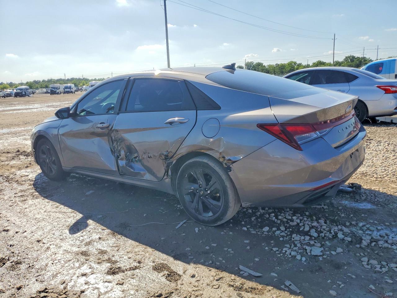Hyundai ELANTRA Sel