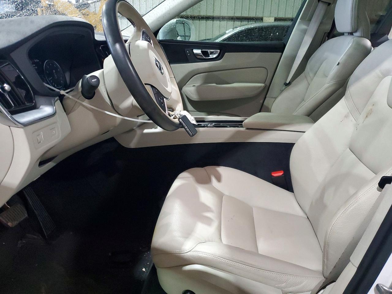 Volvo XC60 T5 Momentum