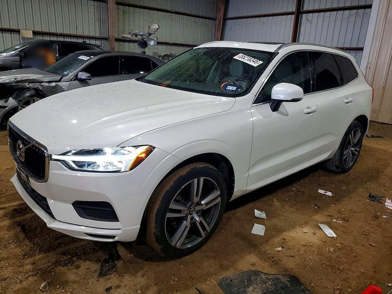Salvage Volvo XC60 Image