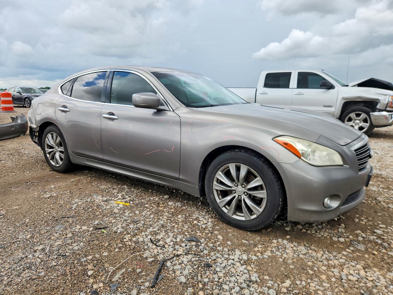 INFINITI M37