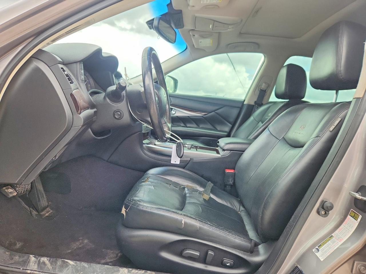 INFINITI M37