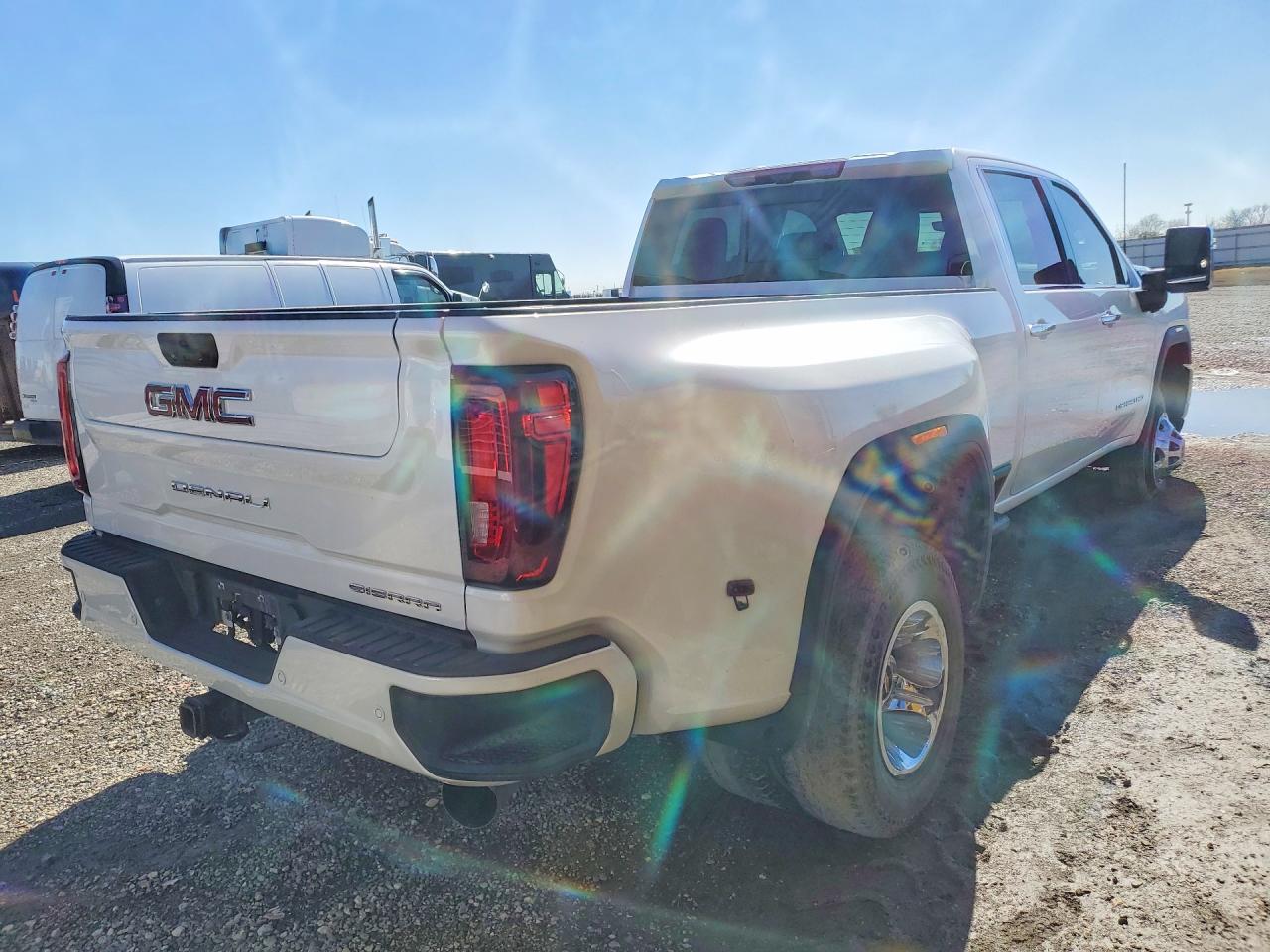 GMC Sierra K3500 Denali