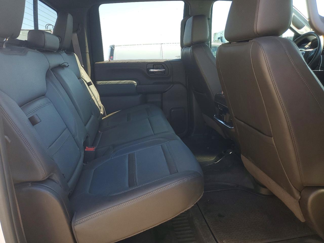 GMC Sierra K3500 Denali