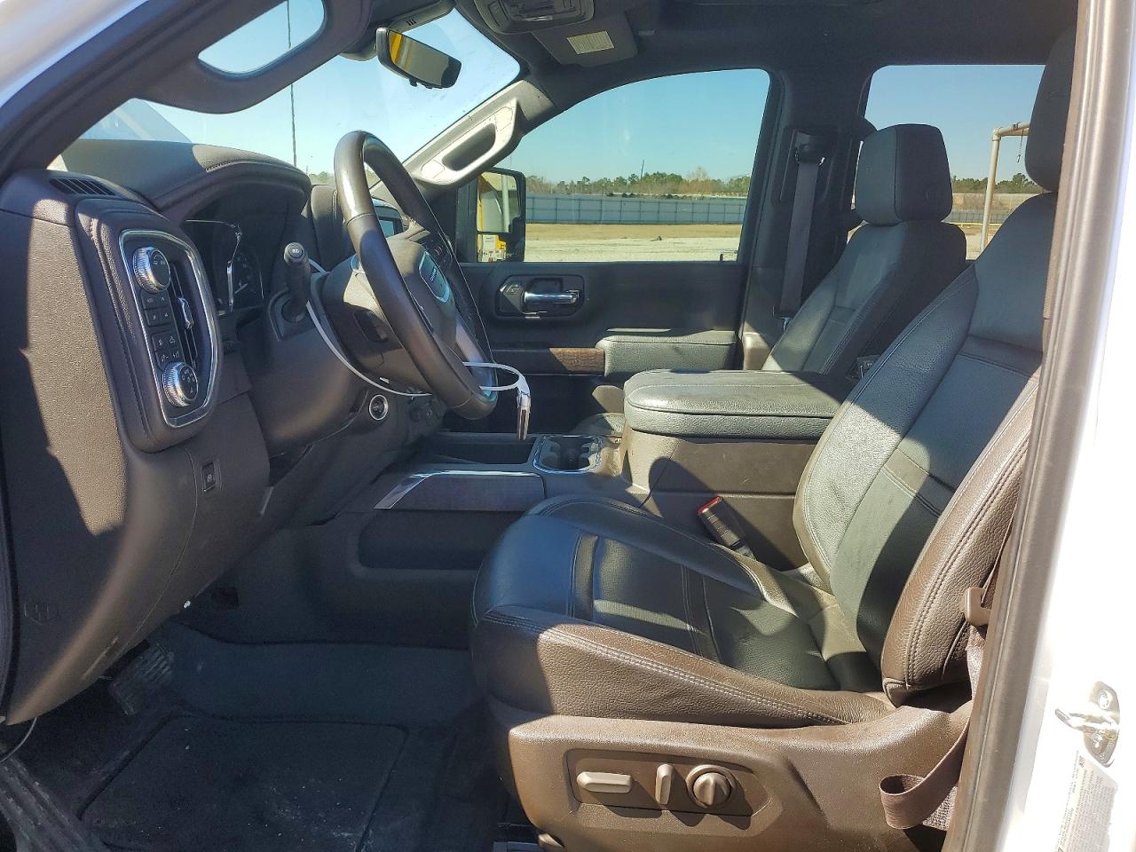 GMC Sierra K3500 Denali