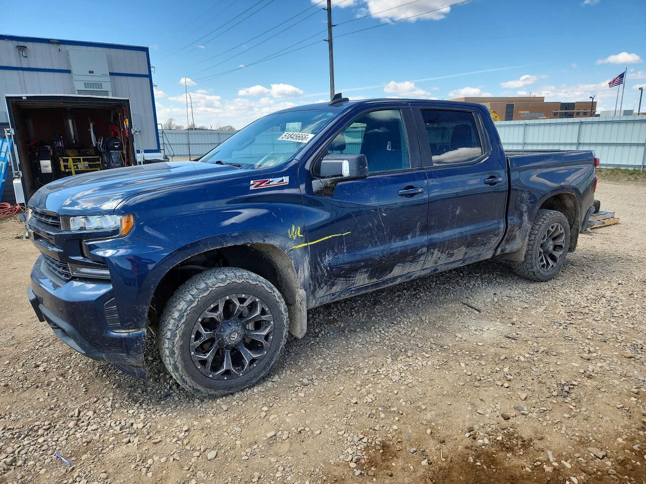 Salvage Chevrolet Silverado Image