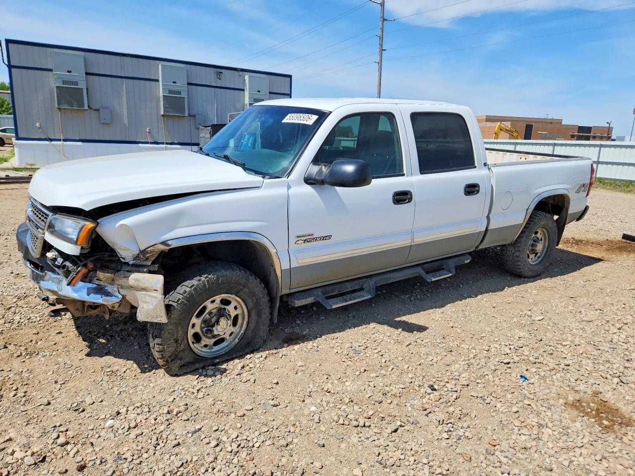 Salvage Chevrolet Silverado Image