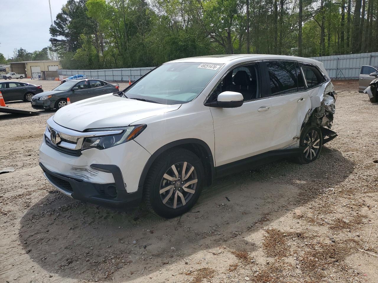 Salvage Honda Pilot Image