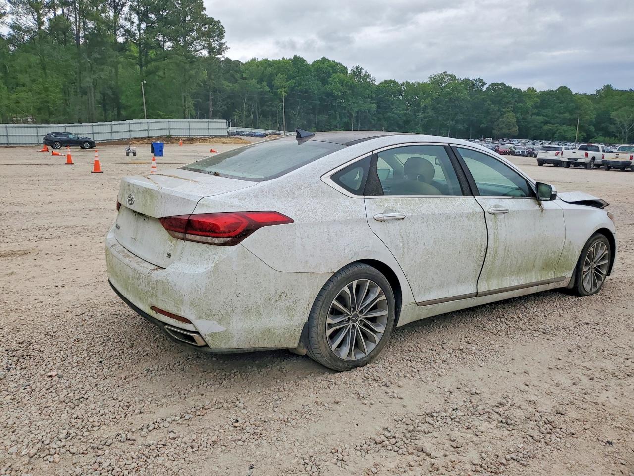 Hyundai Genesis 3.8l
