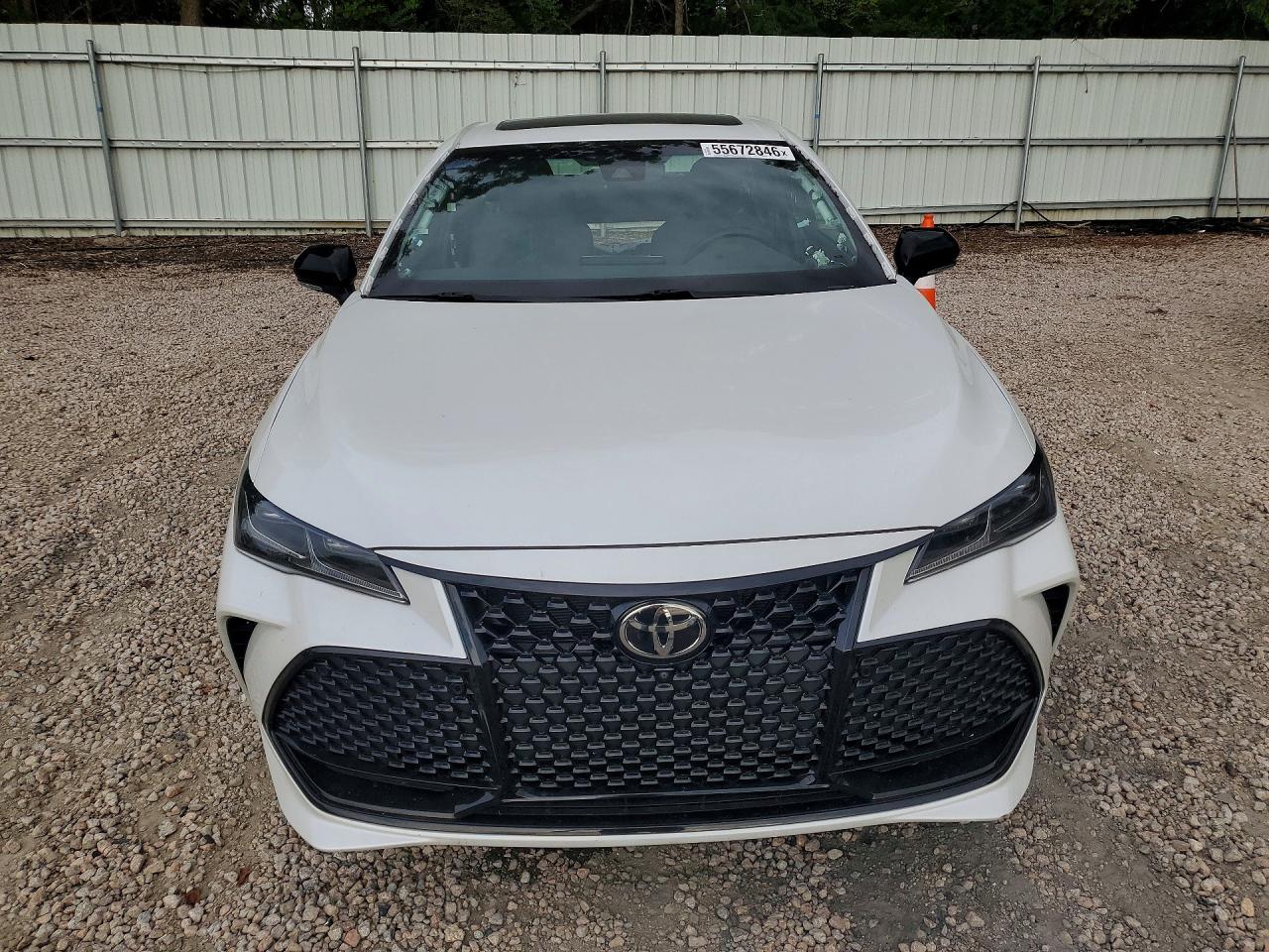 Toyota Avalon Touring