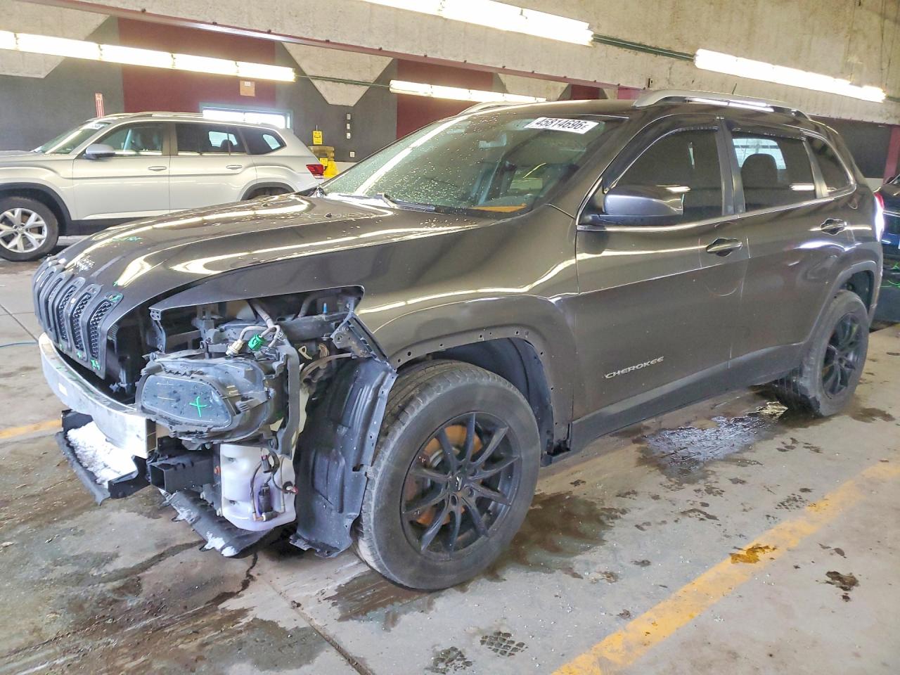 Salvage Jeep Cherokee Image