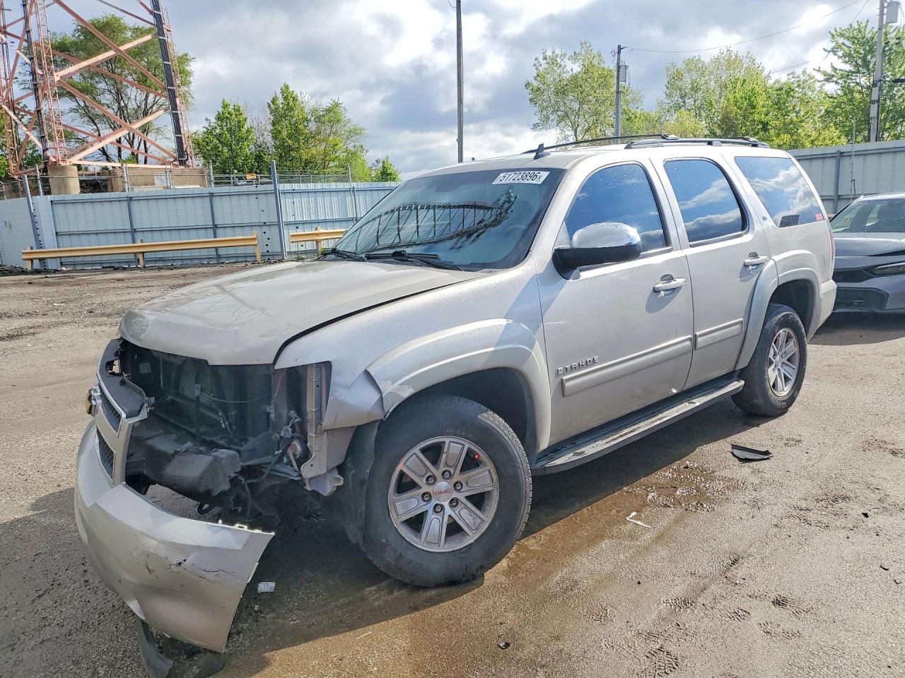 Salvage Chevrolet Tahoe Image