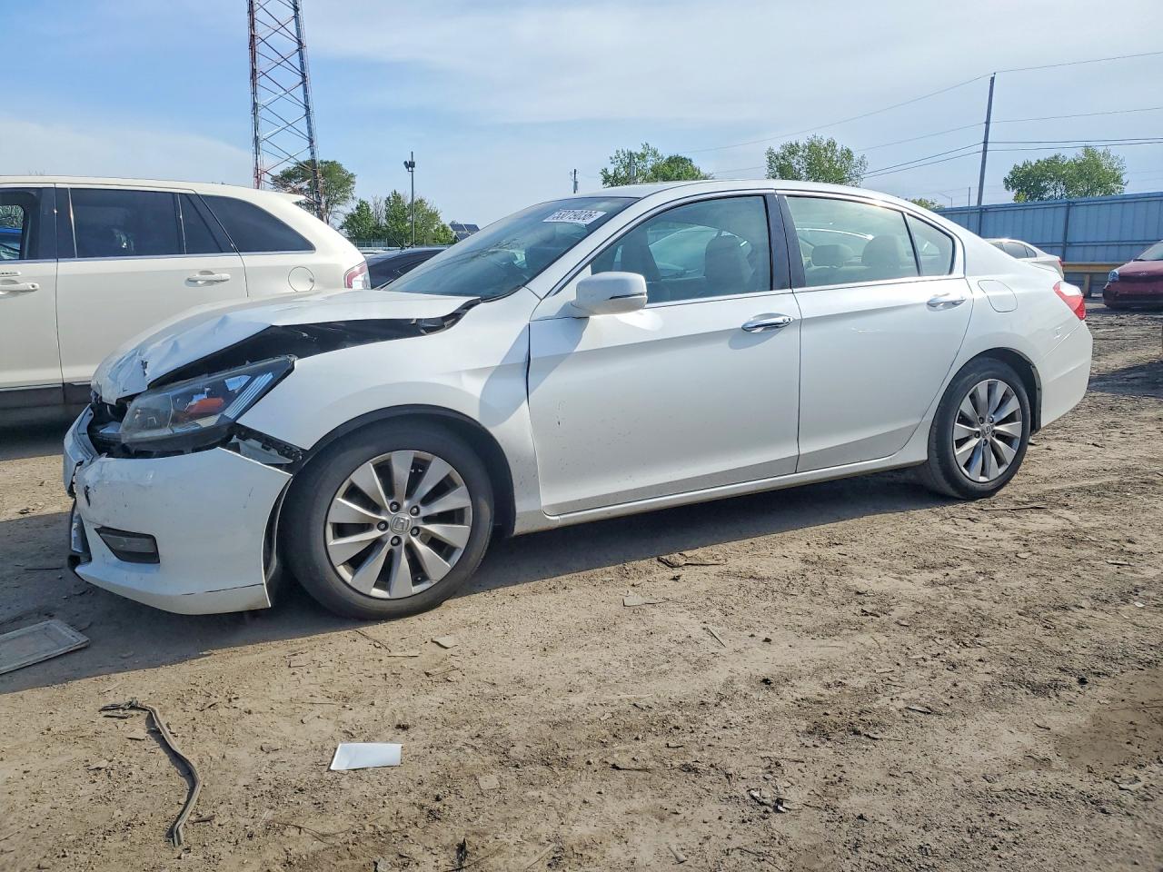 Salvage Honda Accord Image