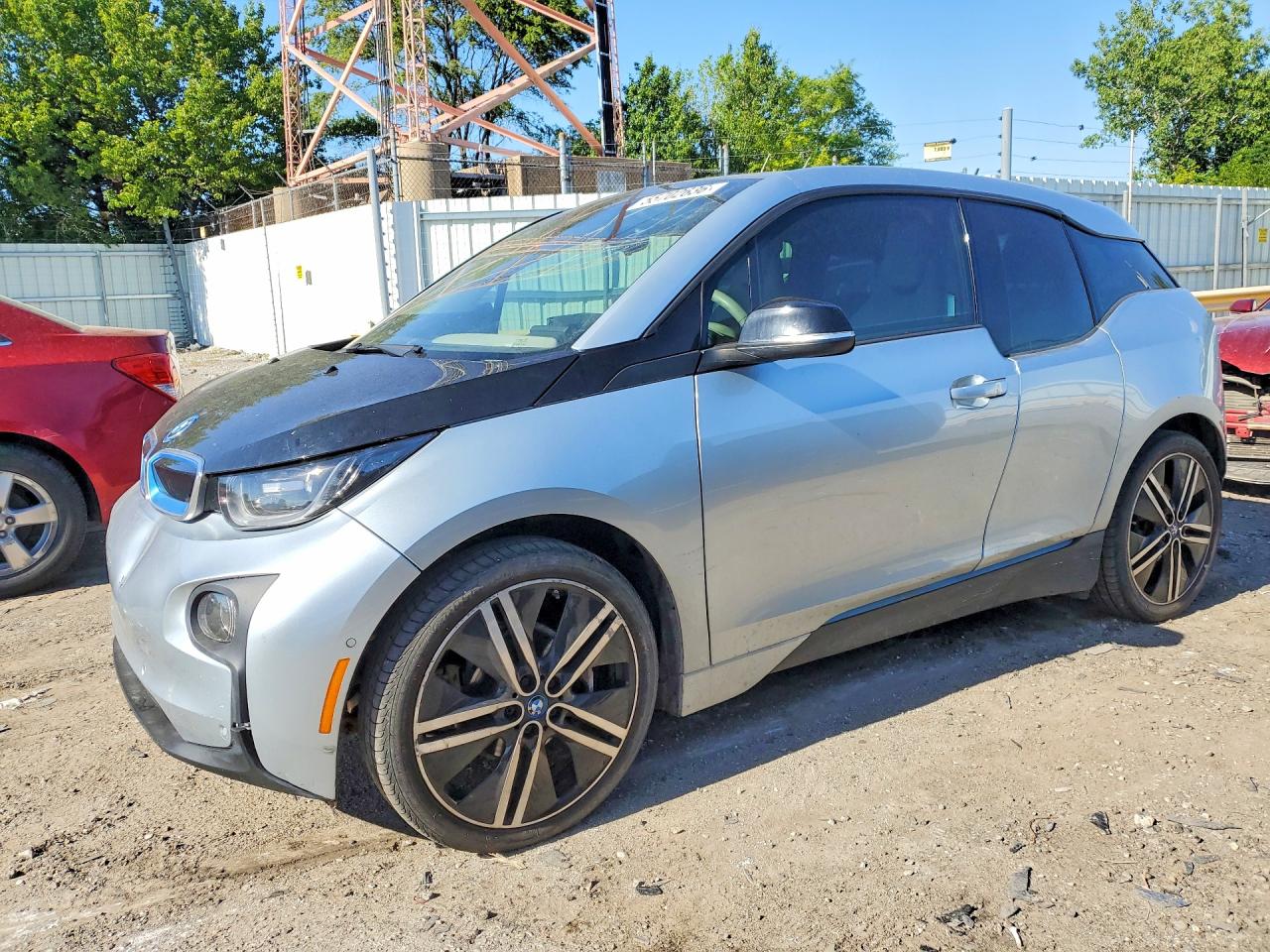 Salvage BMW i-Series Image