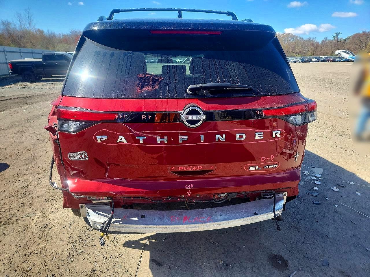 Nissan Pathfinder Sl