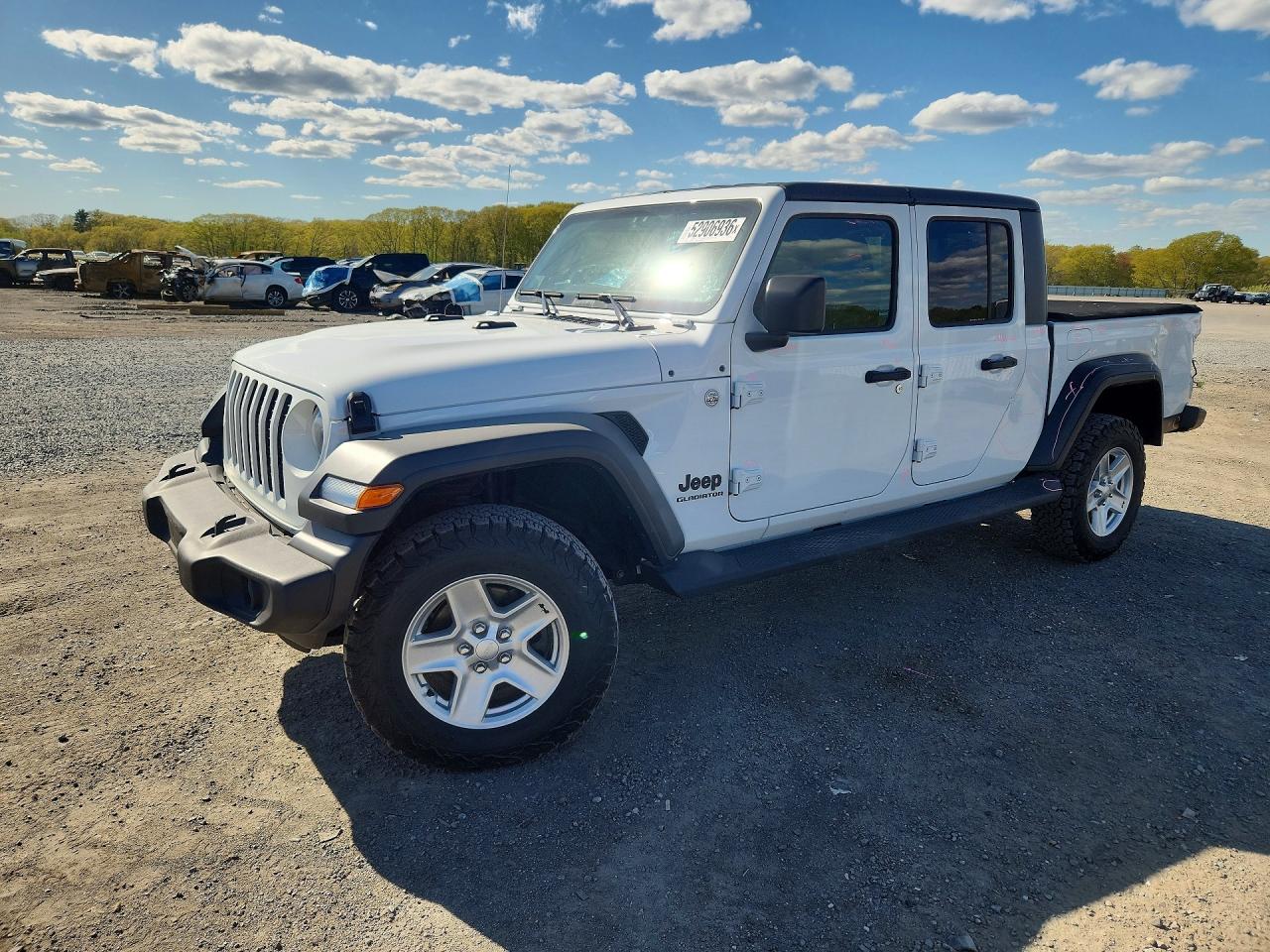 Salvage Jeep Gladiator Image