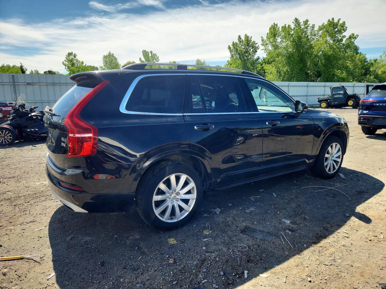 Volvo XC90 T6