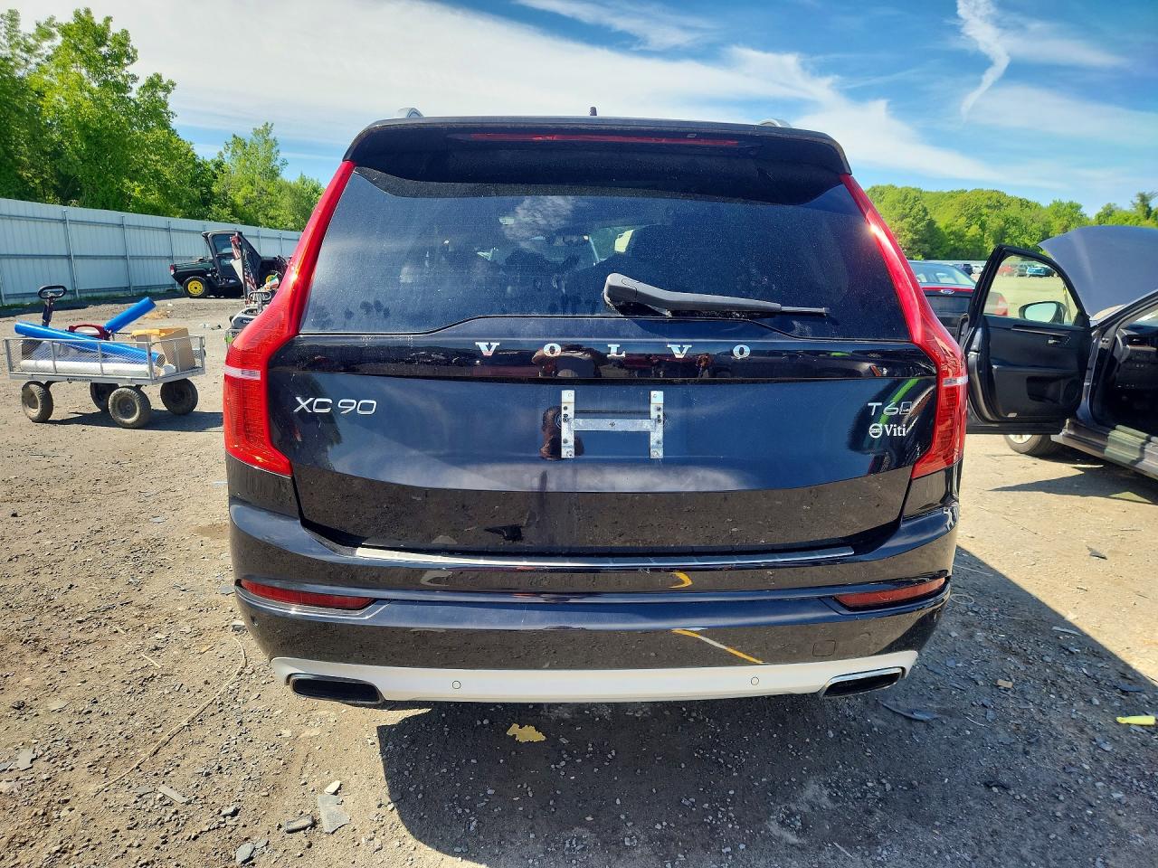 Volvo XC90 T6
