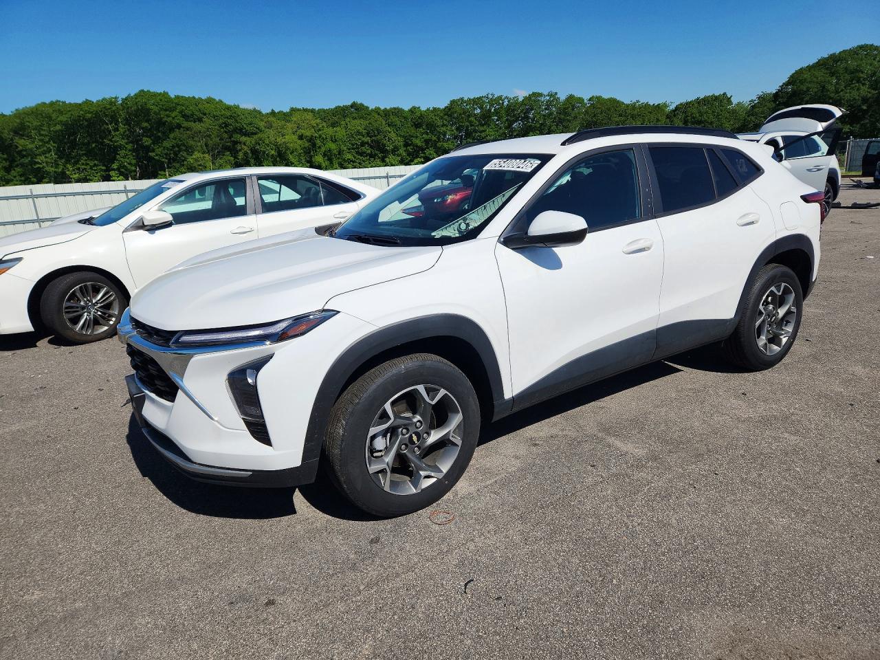 Salvage Chevrolet Trax Image