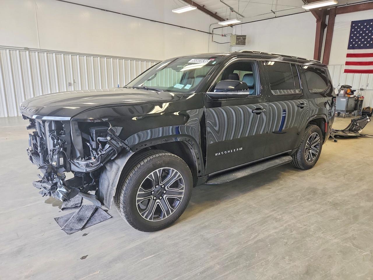 Salvage Jeep Wagoneer Image